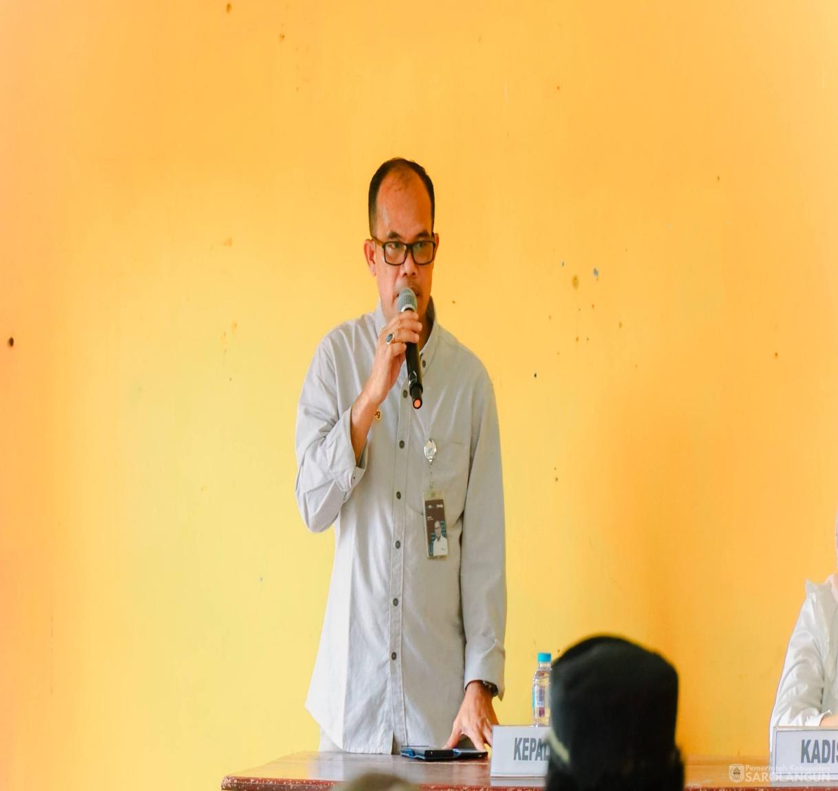 3 Juni 2026 Wakil Bupati Sarolangun Melakukan Penyerahan Secara Simbolis Bantuan Pangan dari Bapanas melalui Bulog periode Februari dan Maret 2026 untuk Kabupaten Sarolangun bertempat di Kantor Camat Batin VIII