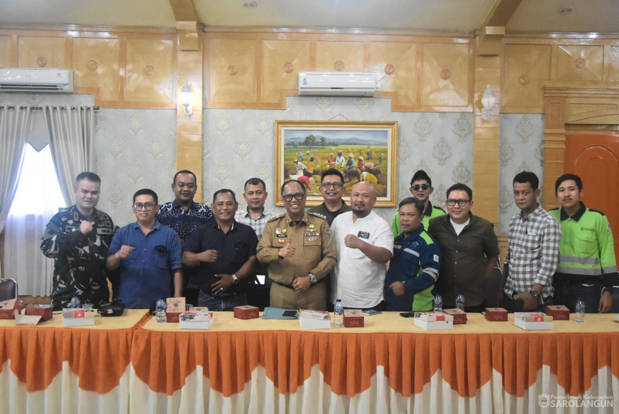 25 November 2024 - Rapat Koordinasi Tindak Lanjut Membahas Dampak Aktifitas Pertambangan di Kabupaten Sarolangun, Bertempat di Ruang Aula Utama Kantor Bupati Sarolangun