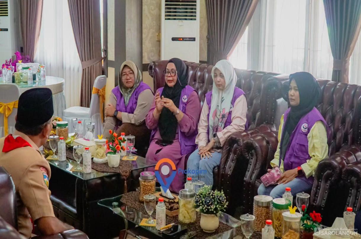 6 Agustus 2026 Bupati Sarolangun Silaturahmi dengan Rumah Singgah Kanker Kabupaten Bungo di Rumah Dinas Bupati Sarolangun