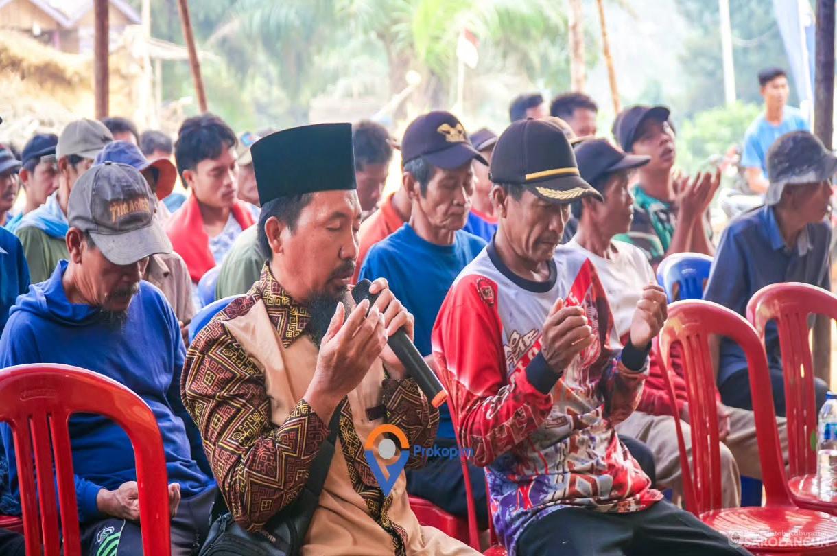 26 Agustus 2026 Momen Kebersamaan Bupati Sarolangun dengan Masyarakat Dusun Trans 3 Desa Sepintun Kecamatan Pauh
