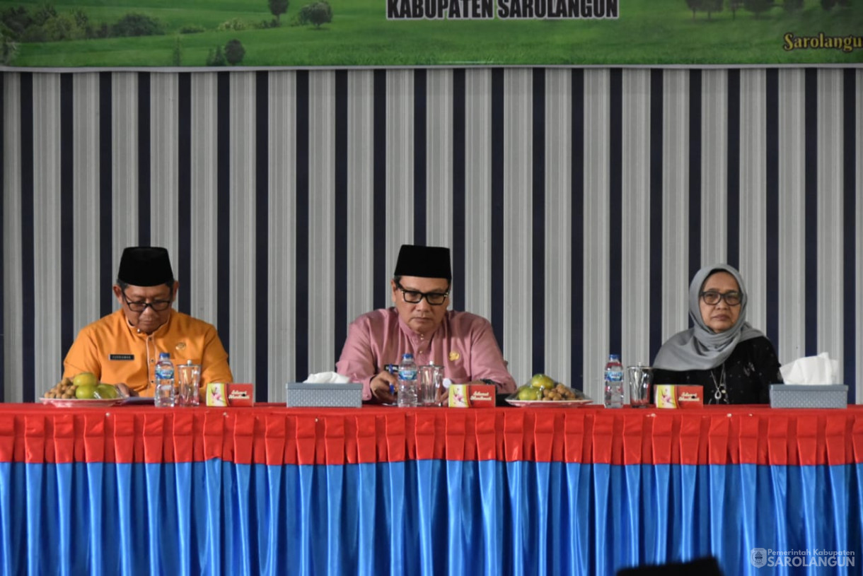 21 Agustus 2023 - Penjabat Bupati Sarolangun Dr. Ir. Bachril Bakri, M.App, Sc Menghadiri Rapat Konsultasi Publik 1 Dalam Rangka Penjaringan Isu Strategis Lingkungan Hidup Kegiatan Penyusunan Dokumen Rencana Perlindungan Dan Pengelolaan Lingkungan Hidup