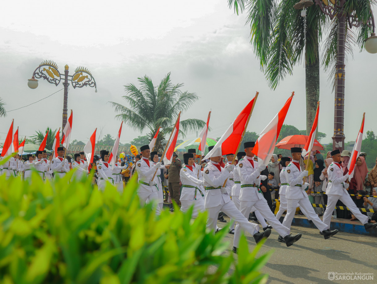 18 Agustus 2024 -&nbsp;Pawai Karnaval Memperingati HUT RI Ke 79, Bertempat di Depan Rumah Dinas Bupati Sarolangun