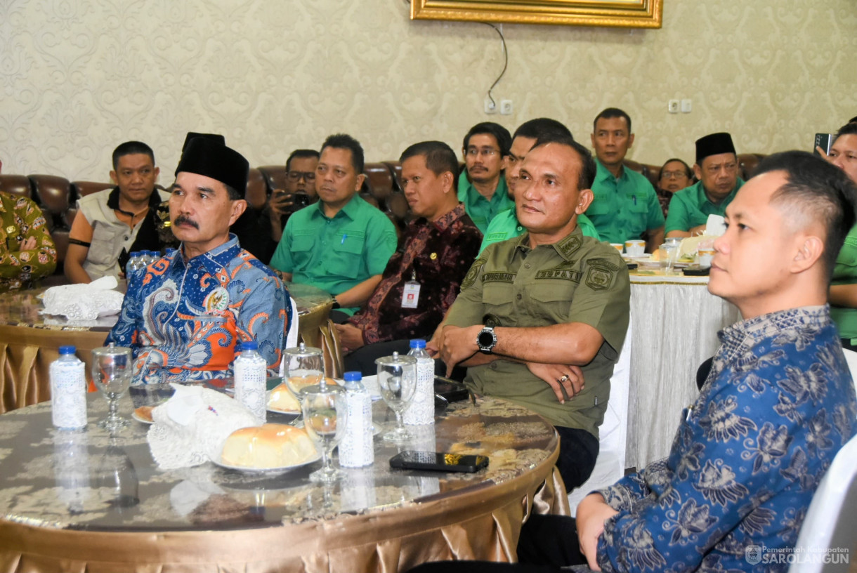8 Agustu 2025 - Penandatanganan Kerjasama Antara Pemerintah Kabupaten Sarolangun dengan Pemerintah Kabupaten Batanghari di Rumah Dinas Bupati Sarolangun