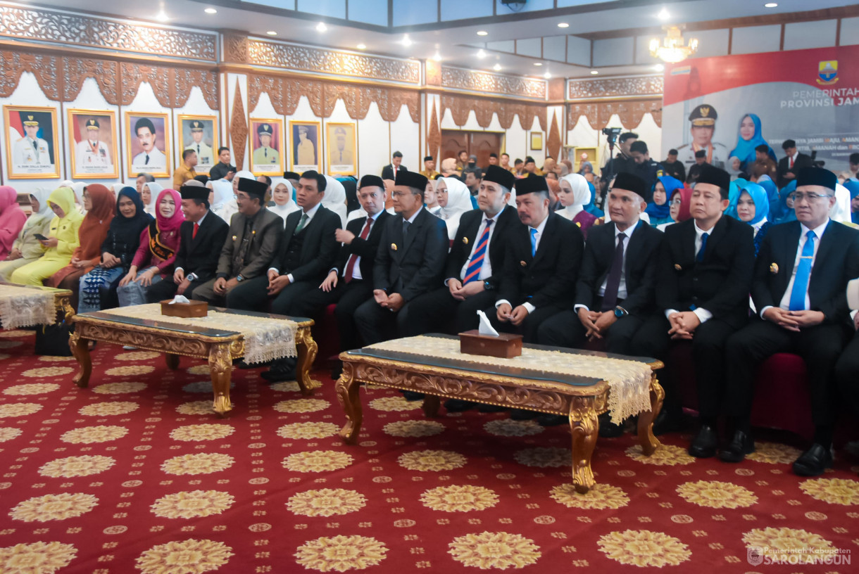 10 Maret 2025 - Pelantikan Ketua TP PKK, Bunda PAUD, Ketua Dekranasda Se Provinsi Jambi Bertempat di Auditorium Rumah Dinas Gubernur Jambi