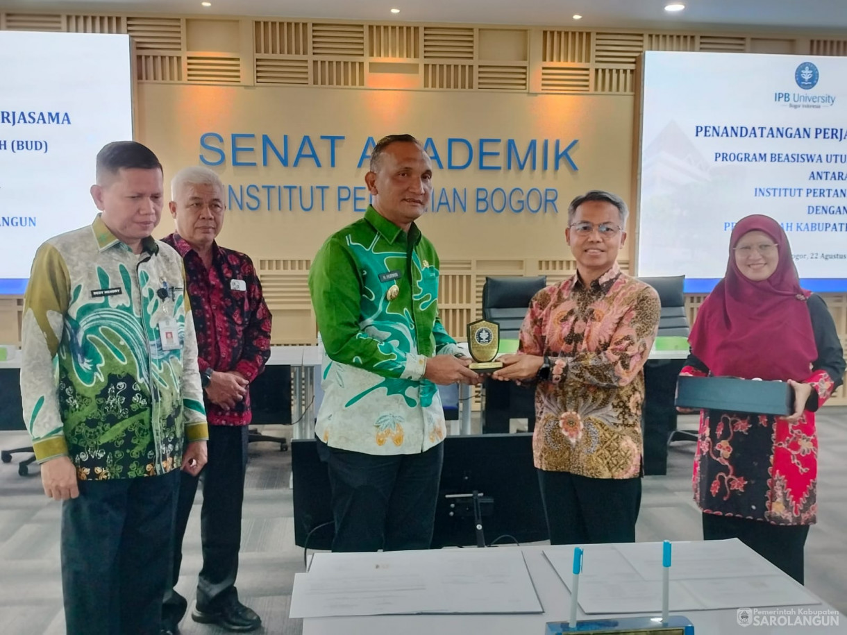 22 Agustus 2025 Penandatanganan Perjanjian Kerja Sama Beasiswa Utusan Daerah Pemerintah Kabupaten Sarolangun dengan Institut Pertanian Bogor