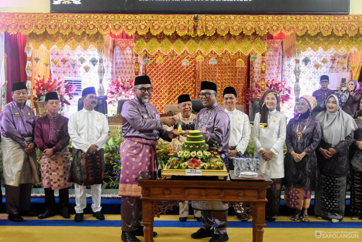 15 Oktober 2024 - Rapat Paripurna HUT Sarolangun Ke 25, Bertempat di Gedung DPRD Kabupaten Sarolangun