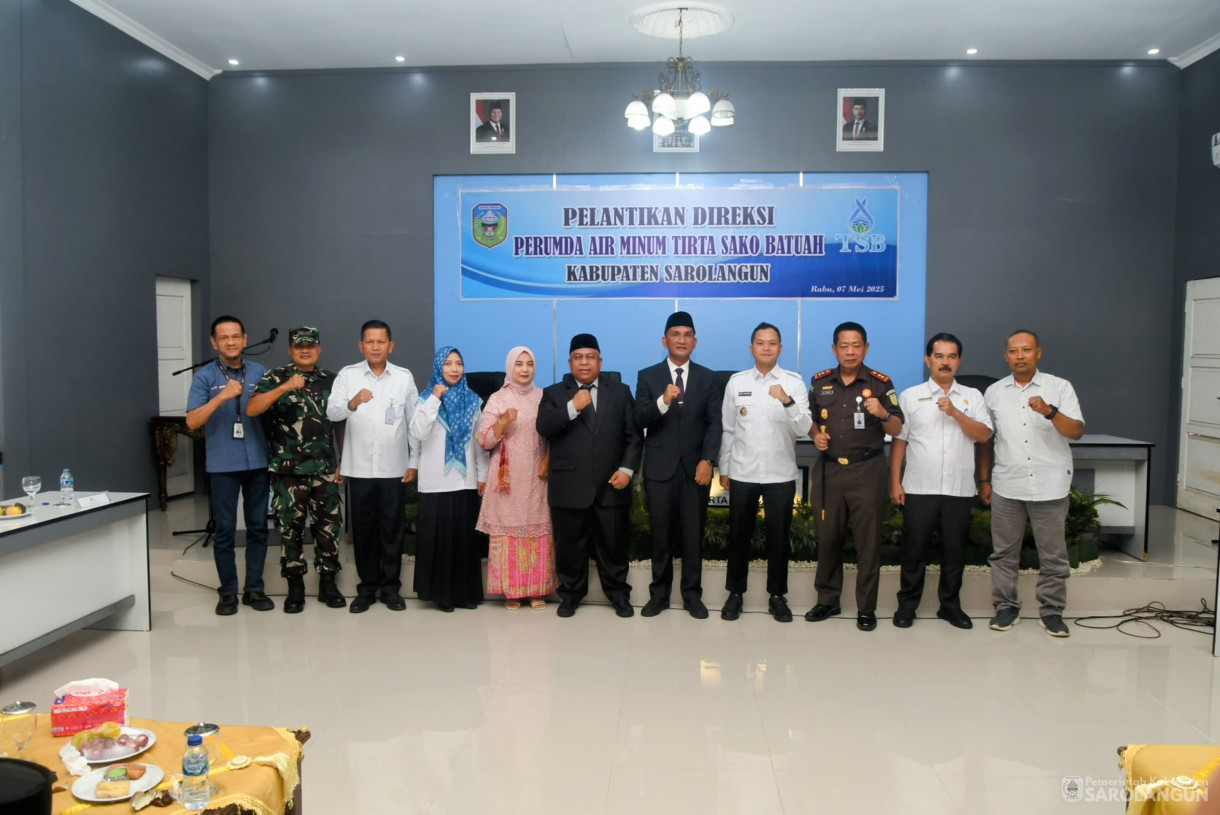 7 Mei 2025 -&nbsp;Pelantikan Direksi Perumda Air Minum Tirta Sako Batuah Kabupaten Sarolangun