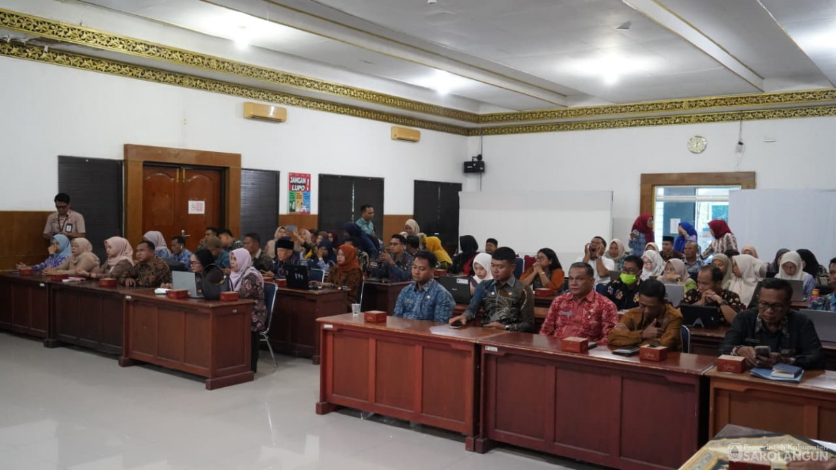 4 September 2025&nbsp; Wakil bupati Sarolangun Membuka Rapat Koordinasi Bimbingan Teknis Pengisian Web Aplikasi Aksi Konvergensi Percepatan Penurunan Stunting Kabupaten Sarolangun Tahun 2025