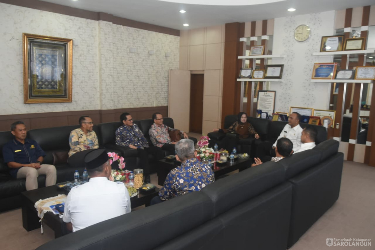 27 Agustus 2025&nbsp; Penandatanganan MOU Kerjasama Antara Kantor Wilayah Direktorat Jenderal Perbendaharaan Provinsi Jambi Dengan Pemerintah Kabupaten Sarolangun