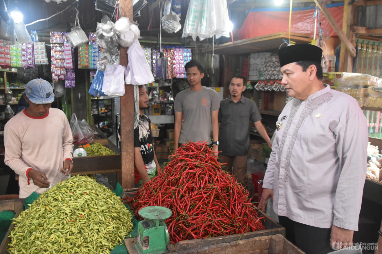 8 April 2024 - Meninjau Kondisi Harga Pangan Menjelang Lebaran Di Pasar Atas Sarolangun