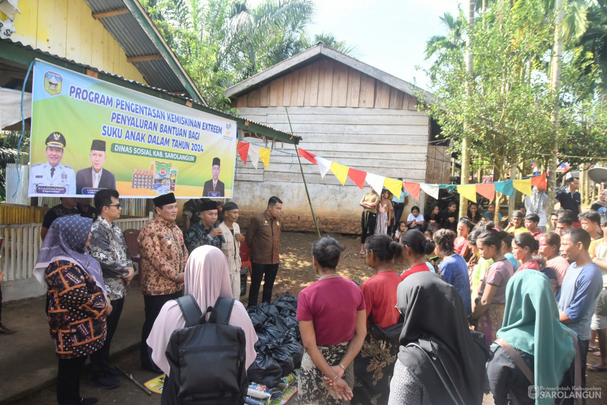 11 Juli 2024 - Penyerahan Bantuan Bantuan Untuk Warga Suku Anak Dalam, Bertempat di Desa Pulau Lintang Kecamatan Bathin VIII