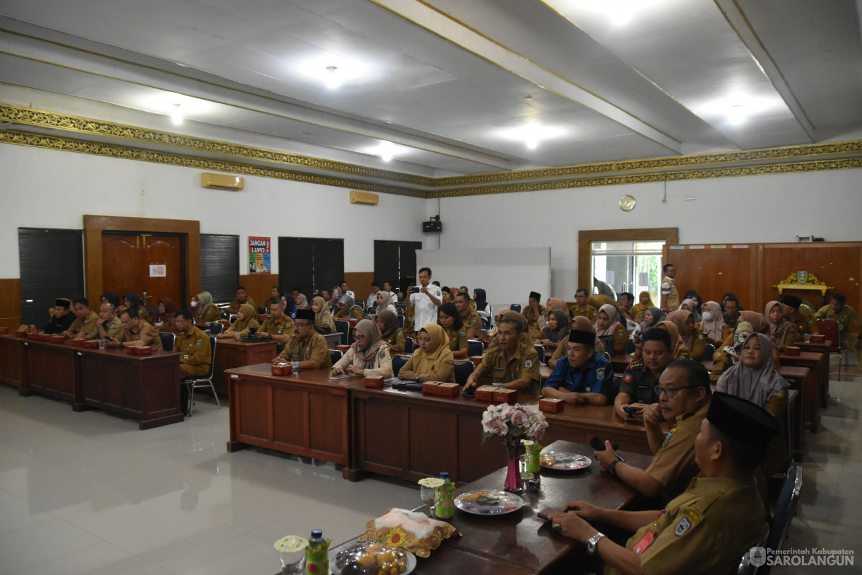 12 Desember 2023 - Sosialisasi Peraturan Daerah Kabupaten Sarolangun Nomor 02 Tahun 2020 Dan Peraturan Bupati Sarolangun Nomor 19 Dan 20 Tahun 2023 Tentang Penyelenggaraan Kearsipan Di Aula Bappeda Sarolangun