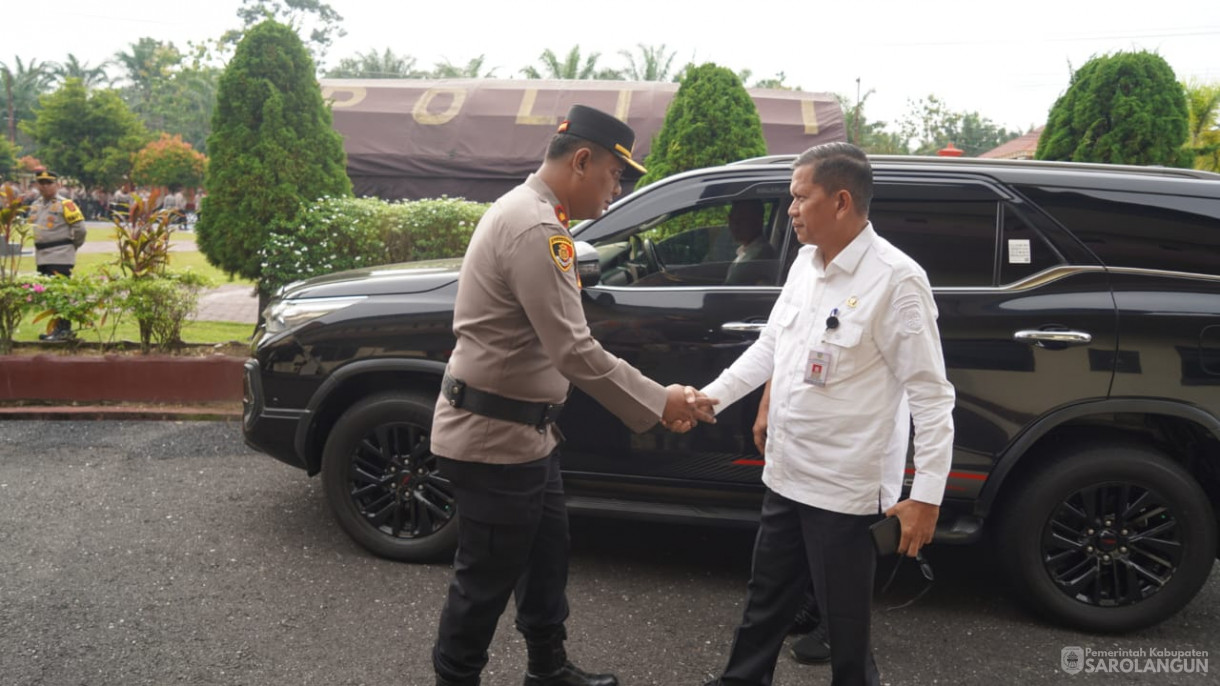 5 November 2025 Penyerahan Sembako Penanggulangan Inflasi dan Kemiskinan Ekstrin