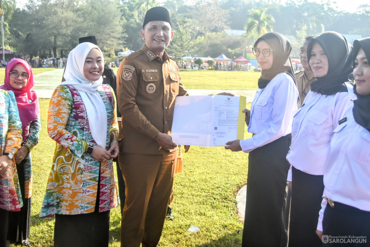 21 Juli 2025 -&nbsp;Penyerahan SK PPPK Tahap I Tahun 2024