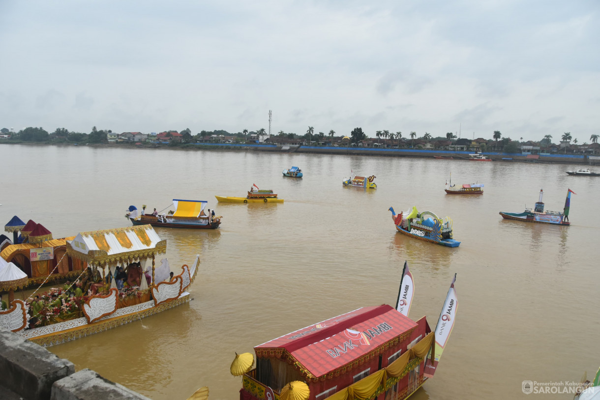 6 Juli 2024 -&nbsp;Parade Kapal Hias, Bertempat di Dermaga Ditpolairud Polda Jambi