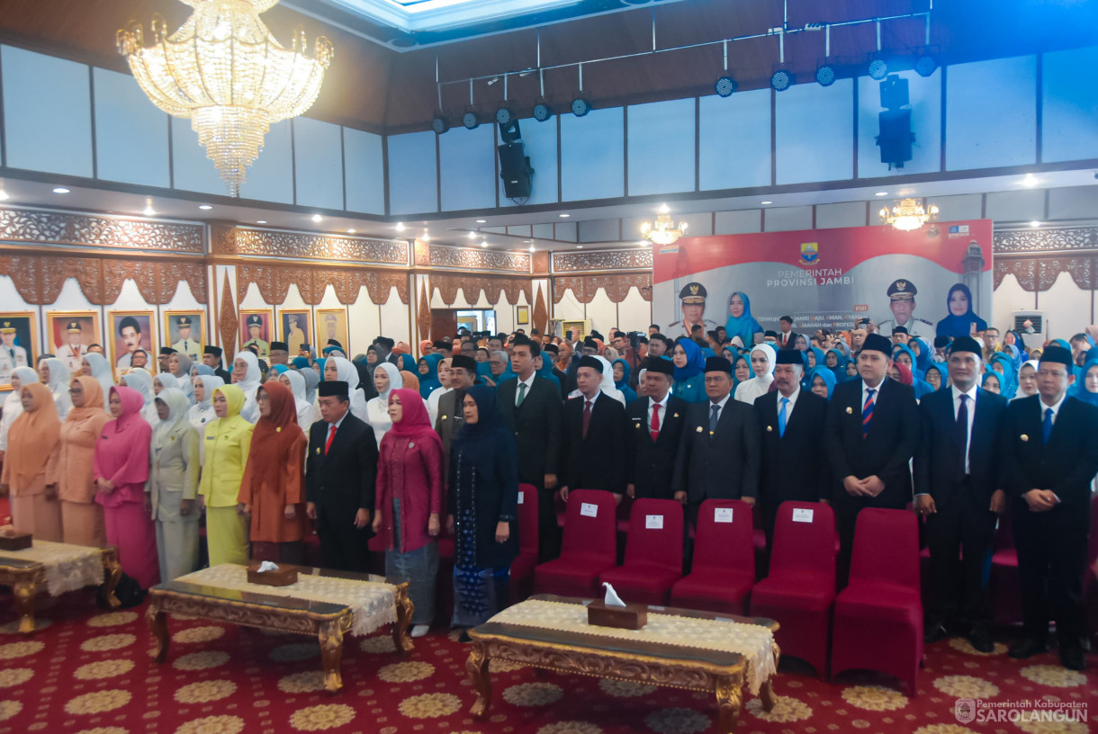 10 Maret 2025 - Pelantikan Ketua TP PKK, Bunda PAUD, Ketua Dekranasda Se Provinsi Jambi Bertempat di Auditorium Rumah Dinas Gubernur Jambi