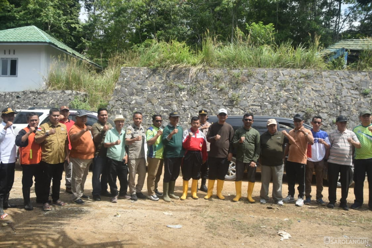 5 November 2025 Meninjau jalan Taman Nasional Bukit Dua Belas Kecamatan Air Hitam