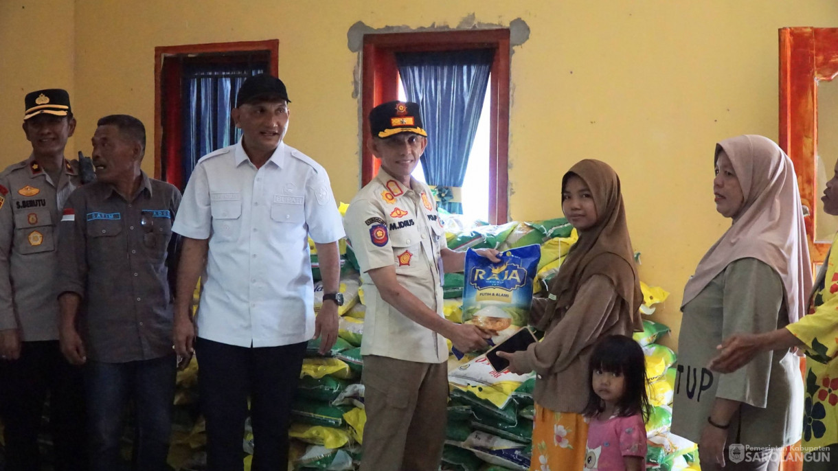6 Mei 2026 Penyerahan bantuan masyarakat terdampak Banjir di Desa Pulau Pandan dan Desa Muaro Limun