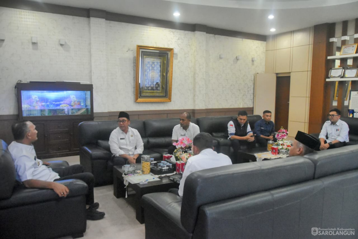 3 September 2025&nbsp; &nbsp;Silaturahmi dengan Kepala BPN Sarolangun di Ruang Kerja Bupati Sarolangun