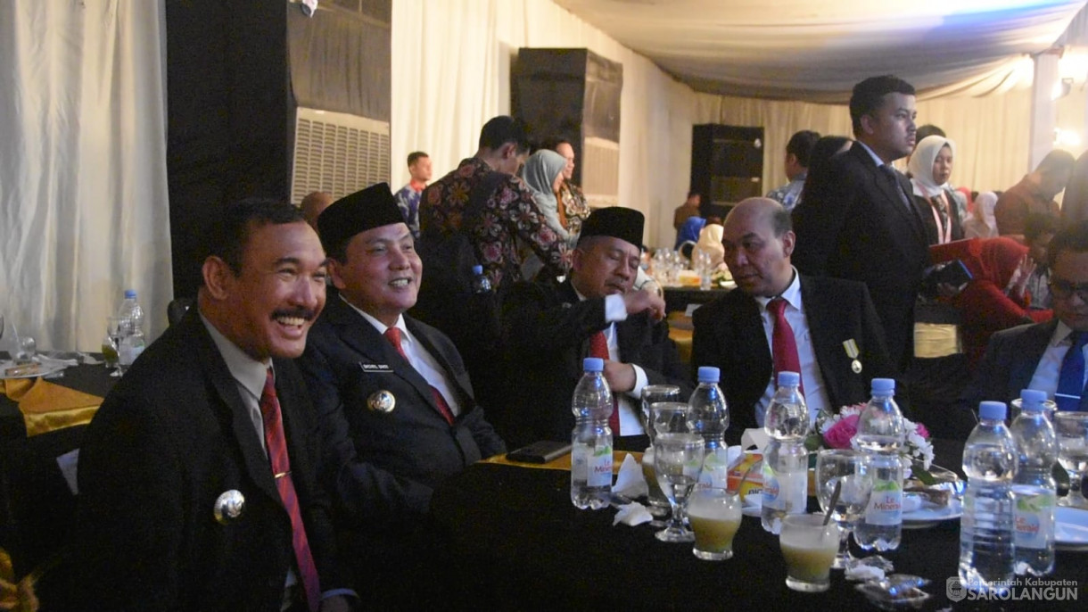 28 Juni 2024 - Penyerahan Tanda Penghargaan Program Percepatan Penurunan Stunting Berdasarkan Hasil Survei Kesehatan IndonesiaTahun 2023, Bertempat di Merapi Grand Ballroom PRPP Jawa Tengah