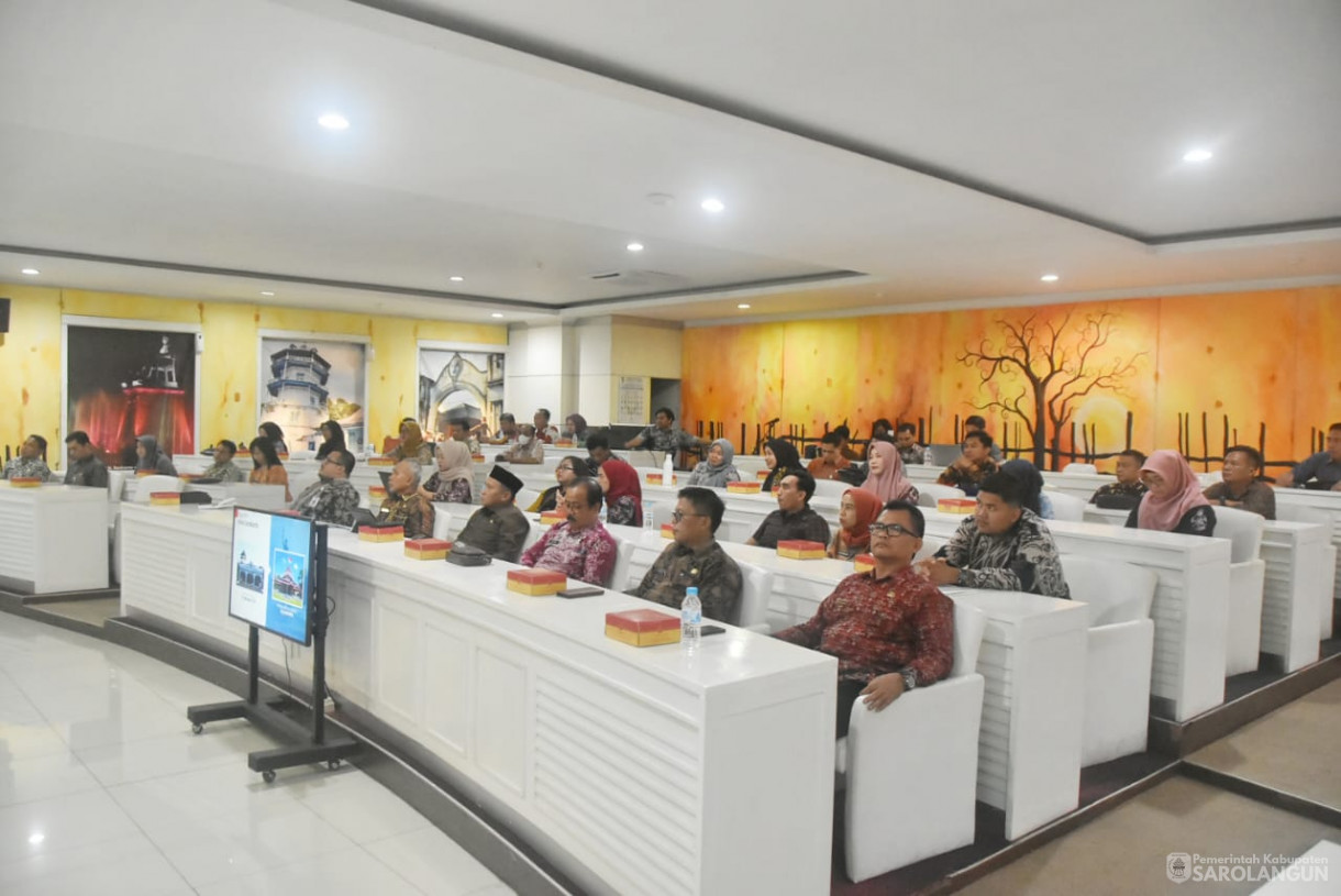 6 Desember 2024 - Studi Tiru MCP KPK Pemerintah Kabupaten Sarolangun Dengan Pemerintah Kota Solo, Bertempat di Aula Kantor Walikota Solo Provinsi Jawa Tengah 