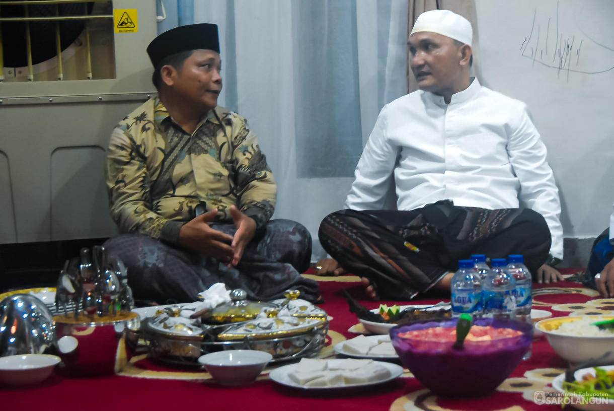 25 Maret 2025 -&nbsp;Buka Bersama Di Kediaman Anggota DPRD Dapil IV Bapak H. Tabroni, Dilanjutkan Safari Ramadhan di Masjid Al Muhajirin Desa Pekan Gedang Kecamatan Batang Asai