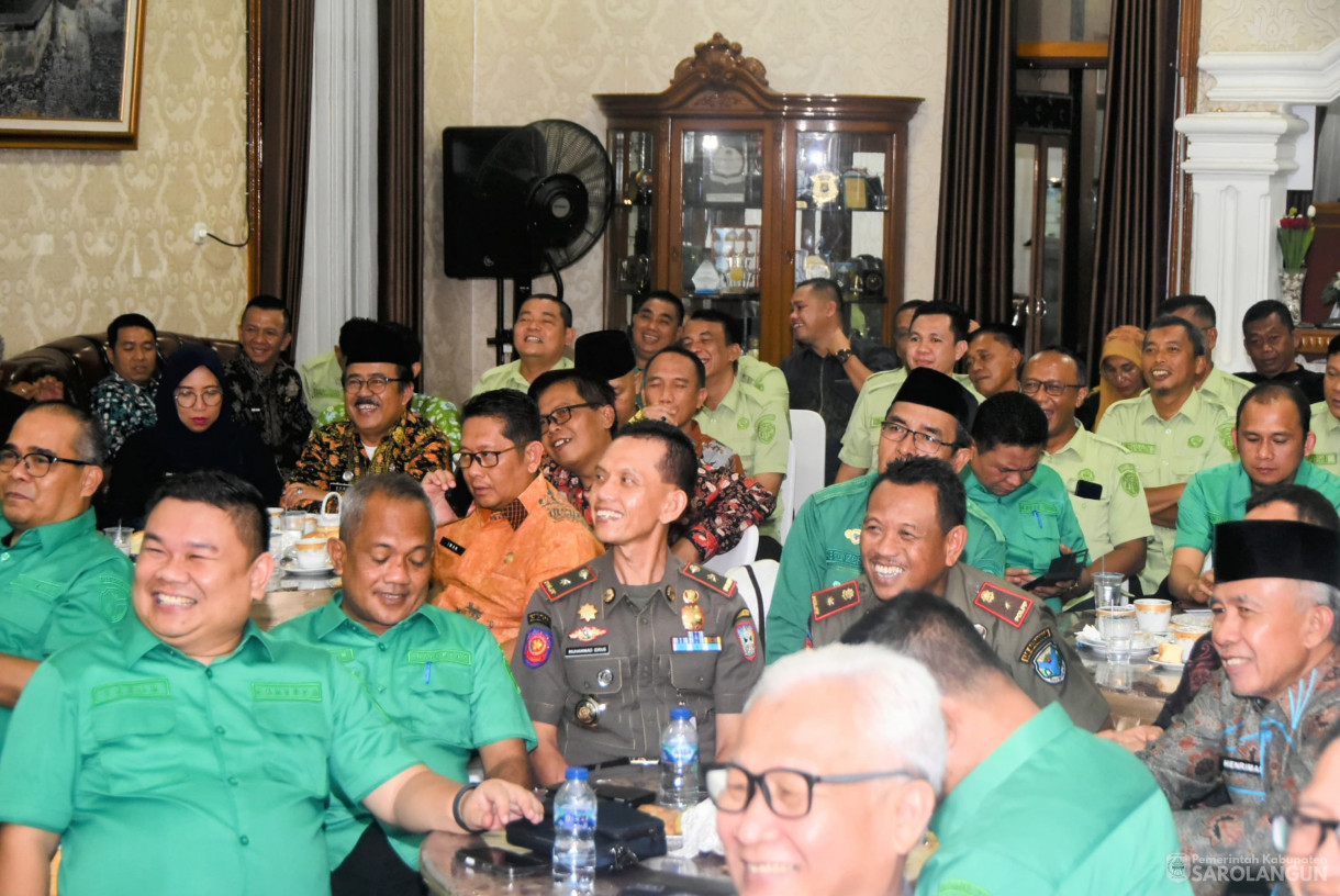 8 Agustu 2025 - Penandatanganan Kerjasama Antara Pemerintah Kabupaten Sarolangun dengan Pemerintah Kabupaten Batanghari di Rumah Dinas Bupati Sarolangun