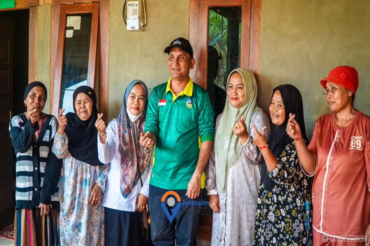 26 Agustus 2026 Momen Kebersamaan Bupati Sarolangun dengan Masyarakat Dusun Trans 3 Desa Sepintun Kecamatan Pauh