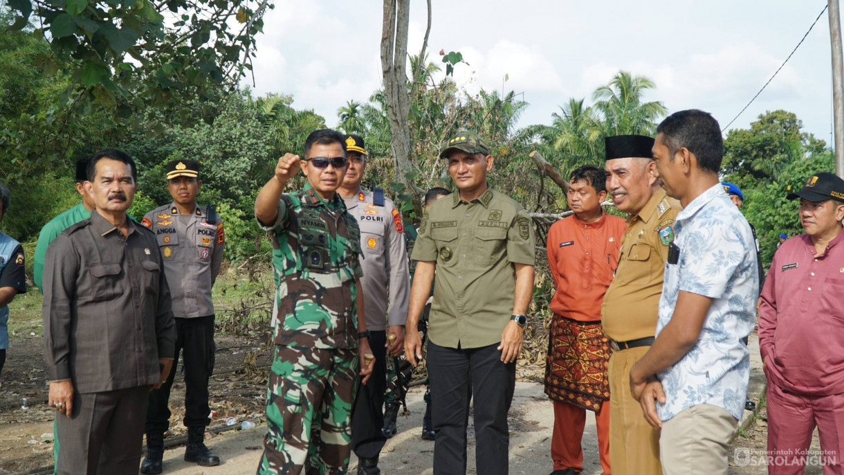 5 Mei 2026 Bupati Sarolangun mendampingi Danrem 042 Gapu Lakukan Peninjauan Sejumlah Lokasi Pembangunan Infrastruktur dan Fasilitas Umum di Wilayah Koramil 420 02 Limun