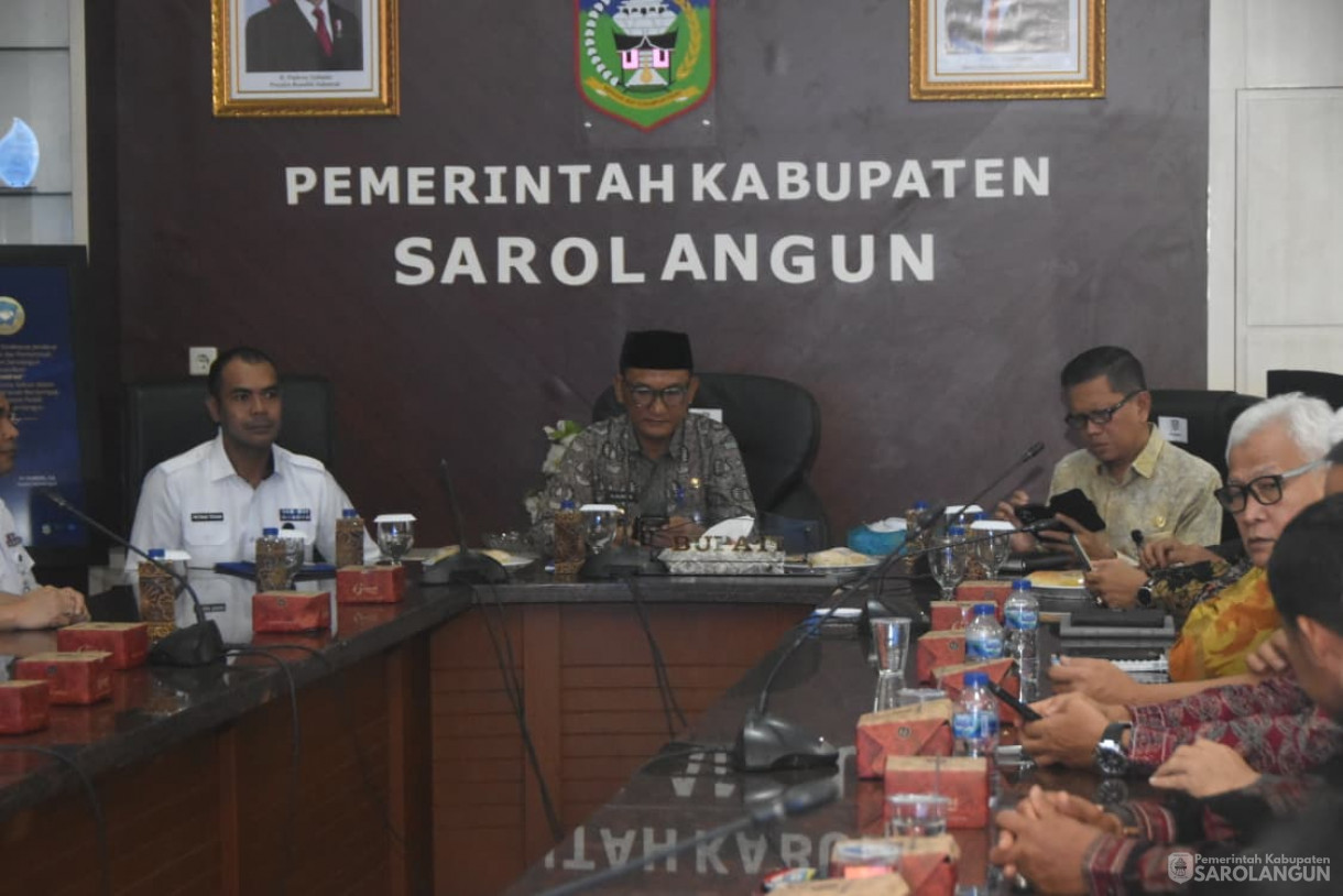Penandatanganan Kerjasama Antara Pemerintah Kabupaten Sarolangun dengan Kantor Wilayah Direktorat Jenderal Imigrasi Jambi
