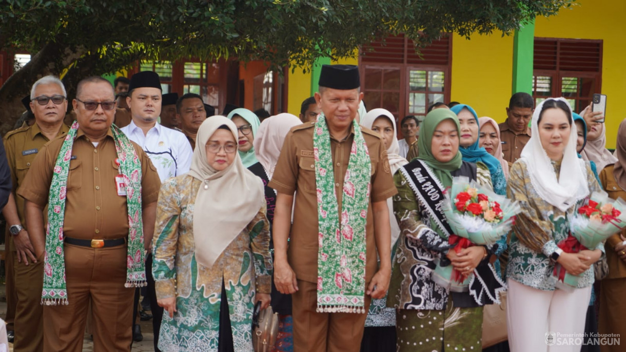 14 Juli 2025 - Pj Sekda Kabupaten Sarolangun Membuka Kegiatan Penguatan Transisi PAUD Ke SD Masa Transisi Masa Pengenalan Lingkungan Sekolah Ramah Tahun 2025 di SD 57 Sungai Benteng Kecamatan Singkut