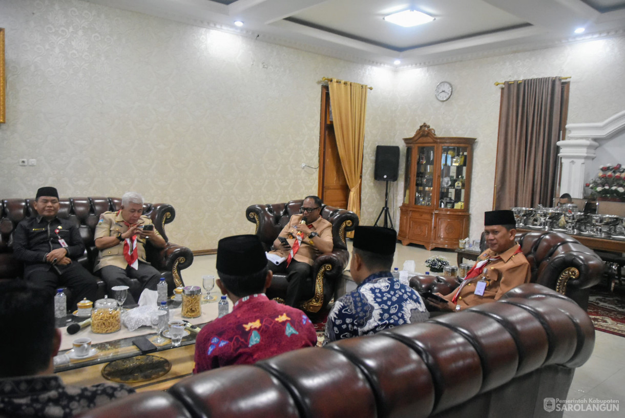 3 Oktober 2024 - Coffee Morning Dengan Baznas Sarolangun Dan Himpunan Mahasiswa Sarolangun, Bertempat di Rumah Dinas Bupati Sarolangun