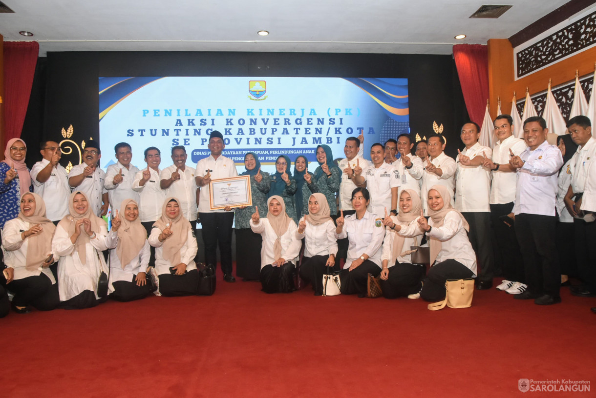 2 Juli 2025 -&nbsp;Pemkab Sarolangun Raih Juara I Penilaian Kinerja Aksi Konvergensi Stunting Kabupaten Kota se Provinsi Jambi