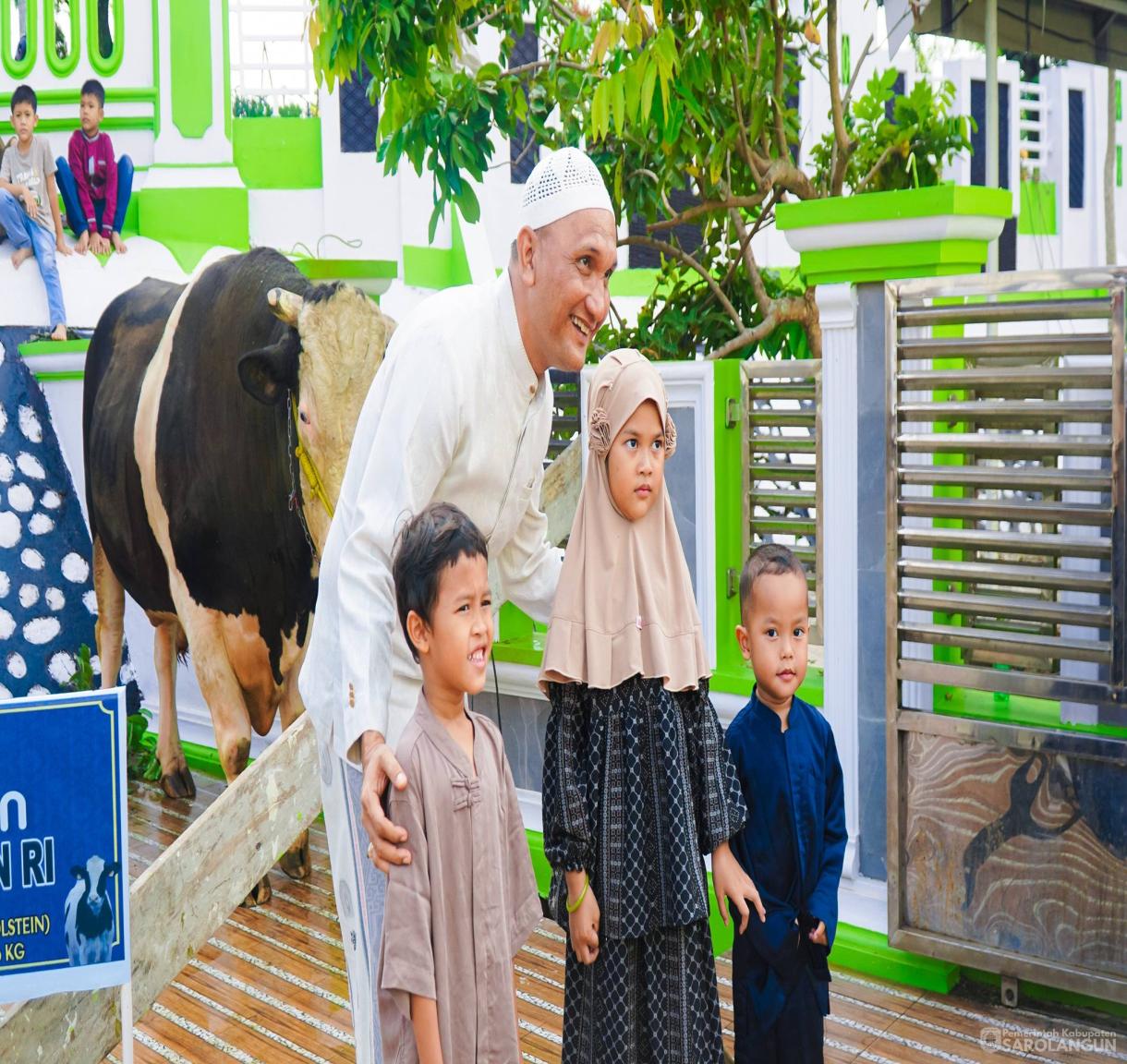 27 Mei 2026 Penyerahan Hewan Kurban dari&nbsp; Presiden Republik Indonesia kepada Panitia Qurban Masjid Alfalah Sarolangun