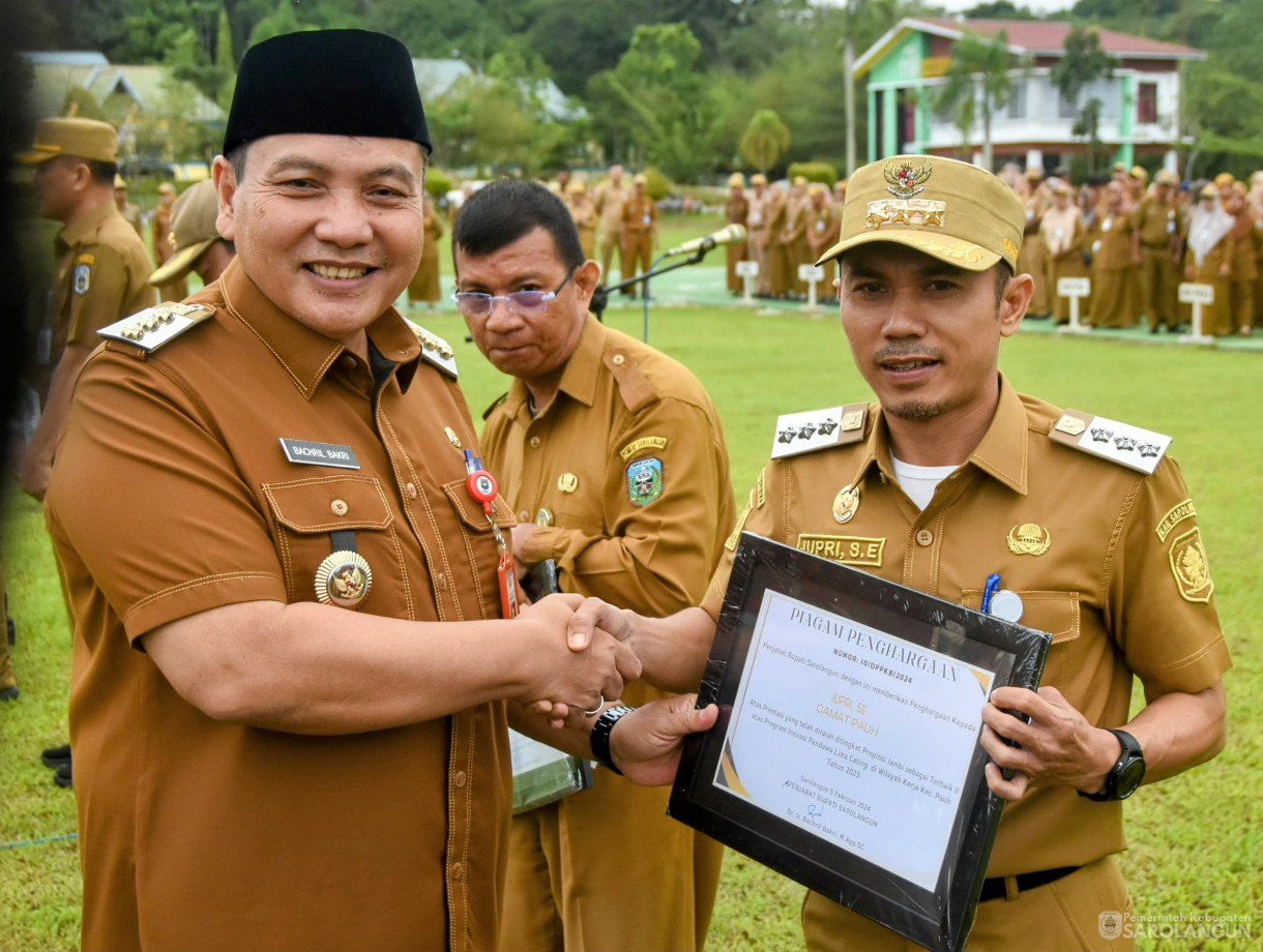 5 Februari 2024 - Apel Gabungan Serta Penyerahan Penghargaan Penyerapan Realisasi Anggaran Dan Penurunan Stunting