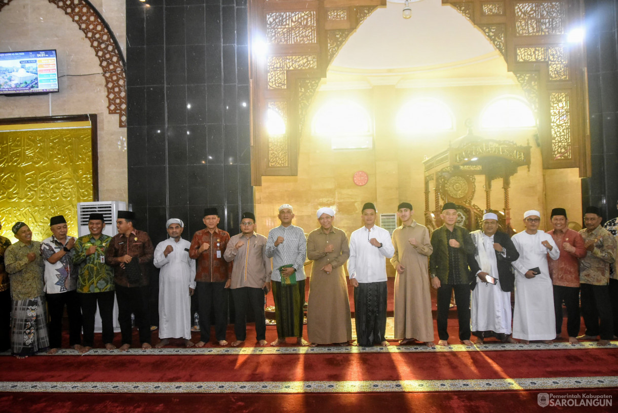 10 Juli 2025 - Tabligh Akbar Bersama Ustadz Dr. Habib Segaf Baharun di Masjid As Sulthon
