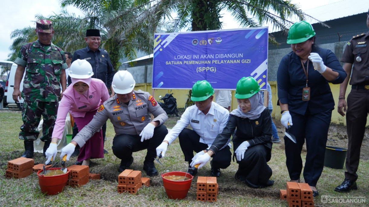 6 Agustus 2025 - Kegiatan Ground Breaking dan Launching Satuan Pelayanan Pemenuhan Gizi Polres Sarolangun SPPG Polres Sarolangun di Bertempat Kantor Camat Singkut