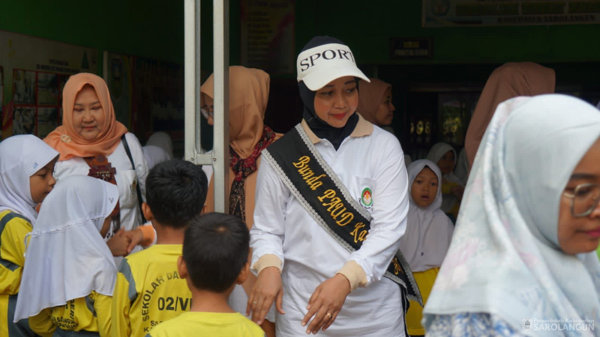 Jum’at,08 September 2023, Ibu Penjabat Bupati Sarolangun selaku Bunda Paud Kabupaten Sarolangun mendampingi bunda Paud Provinsi dalam rangka kegiatan&nbsp;Monitoring Bunda Paud Provinsi ke SDN 02 Kabupaten Sarolangun