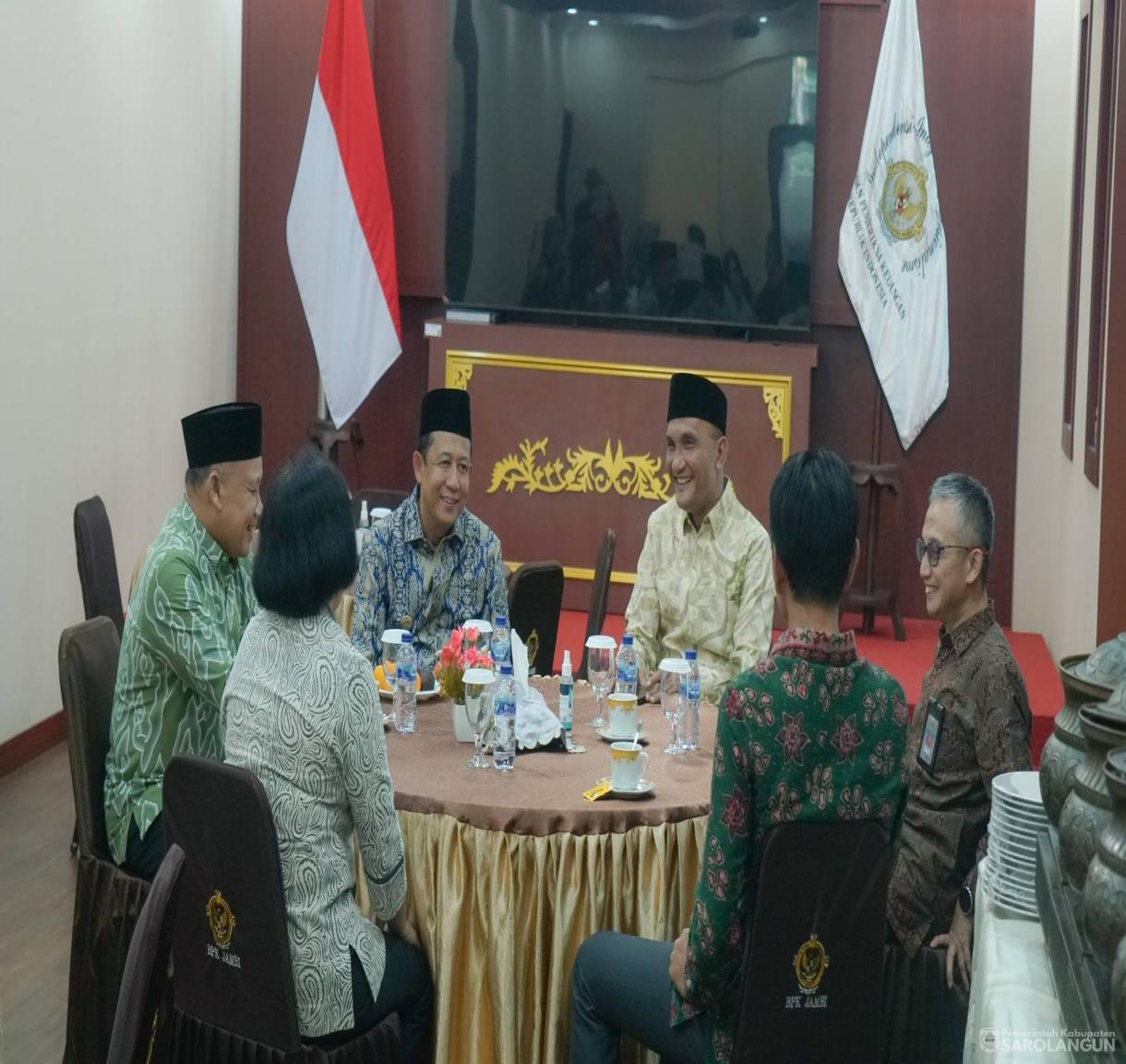 2 Juni 2026 Pemerintah Kabupaten Sarolangun raih Penghargaan&nbsp; ke10 Wajar Tanpa Pengecualian dari BPK RI Perwakilan Provinsi Jambi atas Laporan Keuangan Pemerintah Daerah Tahun Anggaran 2025
