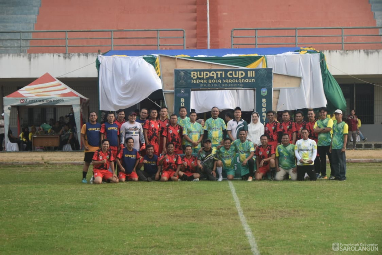 2 November 2025 Pertandingan Exhibition Pembukaan Bupati Cup Sarolangun di GOR Sarolangun