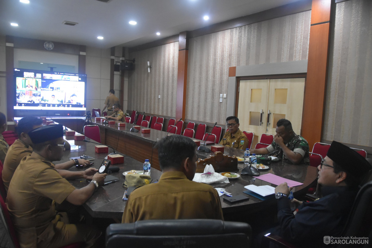 24 Juni 2024 - Rapat Koordinasi Pengendalian Inflasi dan Rapat TPID Di Ruang Pola Utama Kantor Bupati Sarolangun