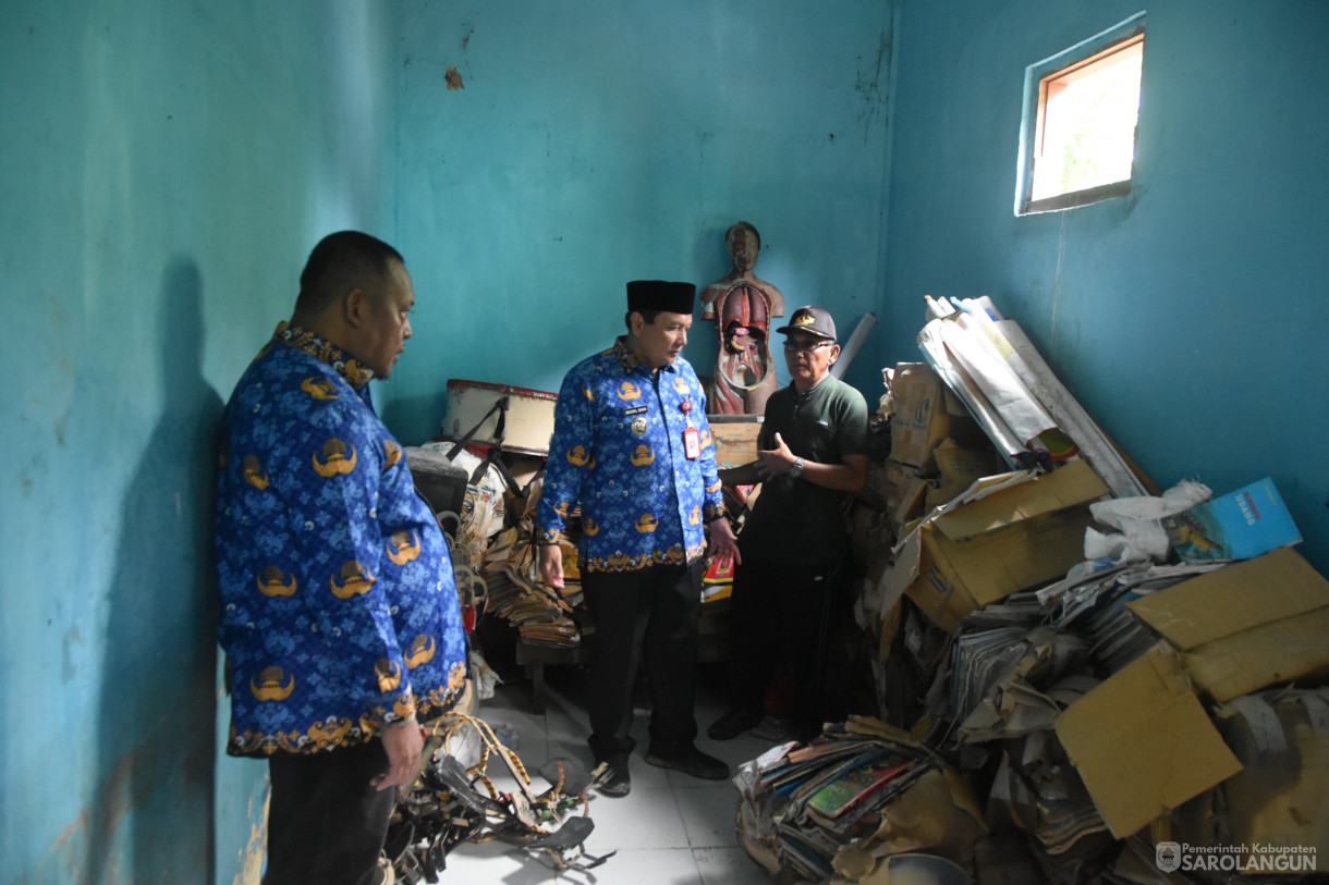 17 Januari 2024 - Meninjau Kondisi Sekolah Pasca Banjir Di Kecamatan Sarolangun