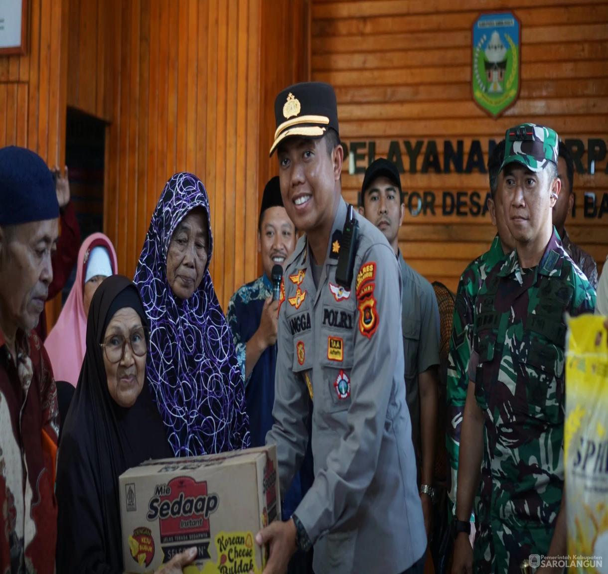 10 Juli 2026 Penyerahan Bantuan Korban Banjir di Kecamatan Mandiangin Timur