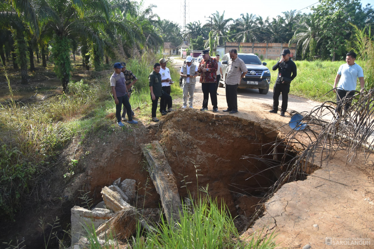 4 Februari 2024 - Meninjau Jalan Rusak Di Desa Bukit Suban Kecamatan Air Hitam