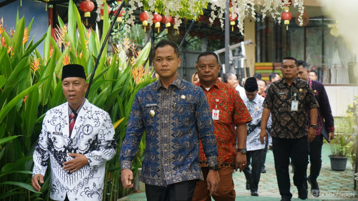19 Juni 2025 -&nbsp;Membuka kegiatan Konfrensi Kabupaten PGRI Kabupaten Sarolangun masa Bakti XXIII Periode 2025 sd 2030