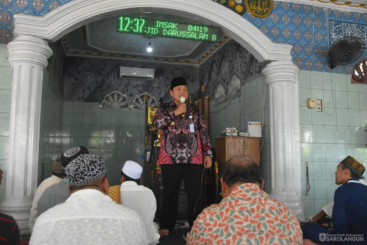 3 November 2023 - Penjabat Bupati Sarolangun Melaksanakan Jumling Di Masjid Darussalam Sarolangun