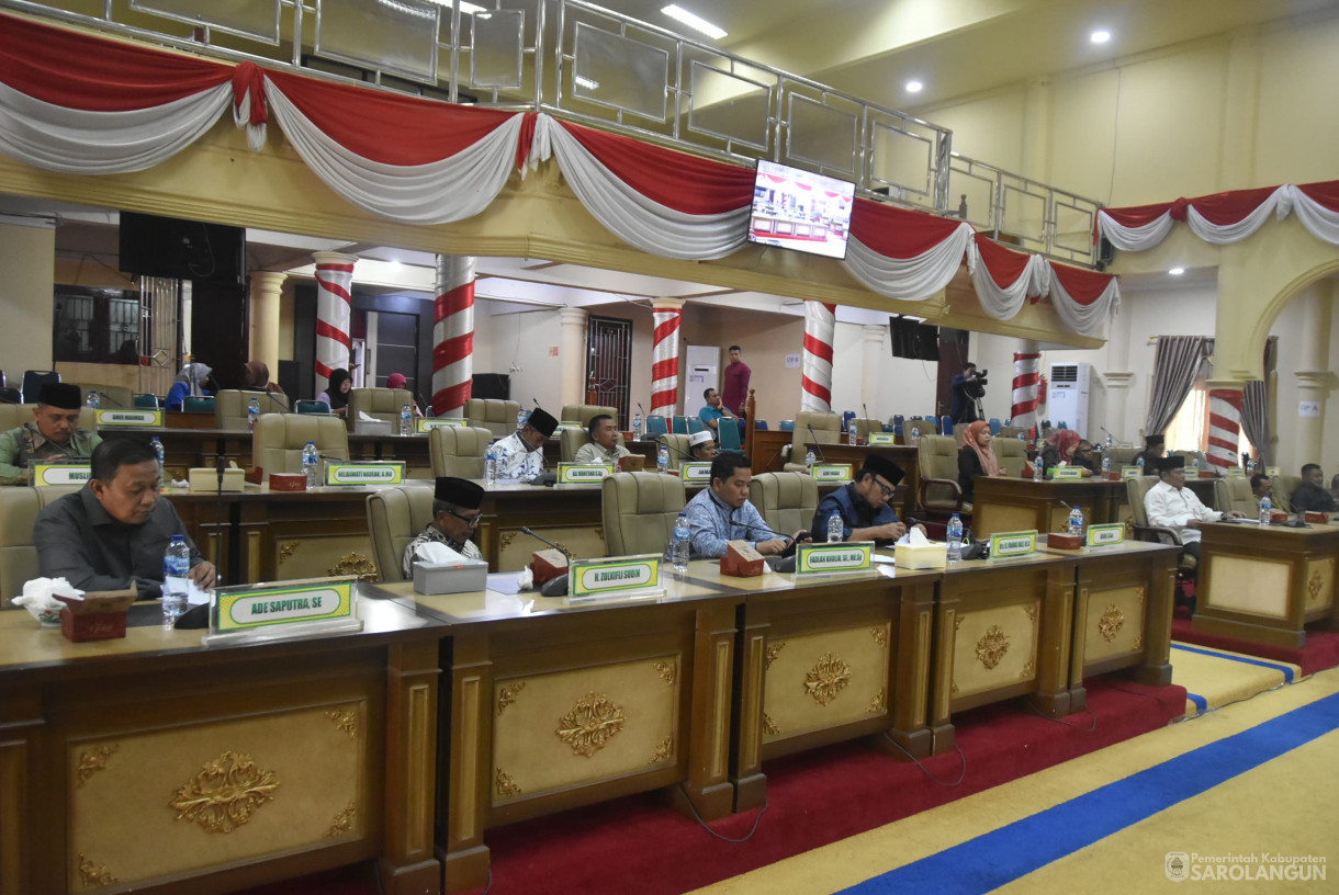 23 Agustus 2024 -&nbsp;Rapat Paripurna Tahap I Tingkat I Penyampaian Rancangan Peraturan Daerah APBD Perubahan Kabupaten Sarolangun TA 2024, Bertempat di Gedung DPRD Sarolangun