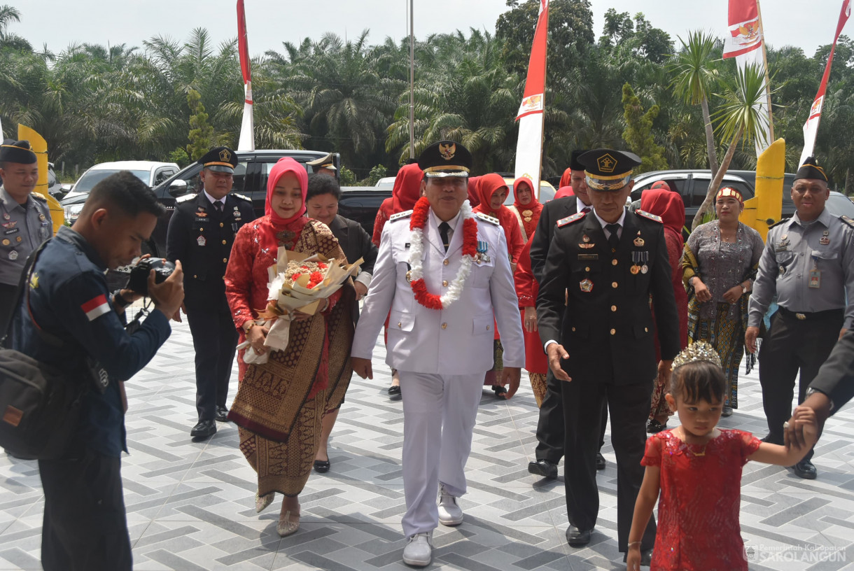 17 Agustus 2024 -&nbsp;Penyerahan Remisi Umum Bagi Narapidana dan Pengurangan Masa Pidana Umum, Bertempat di Lapan Kelas IIB Sarolangun