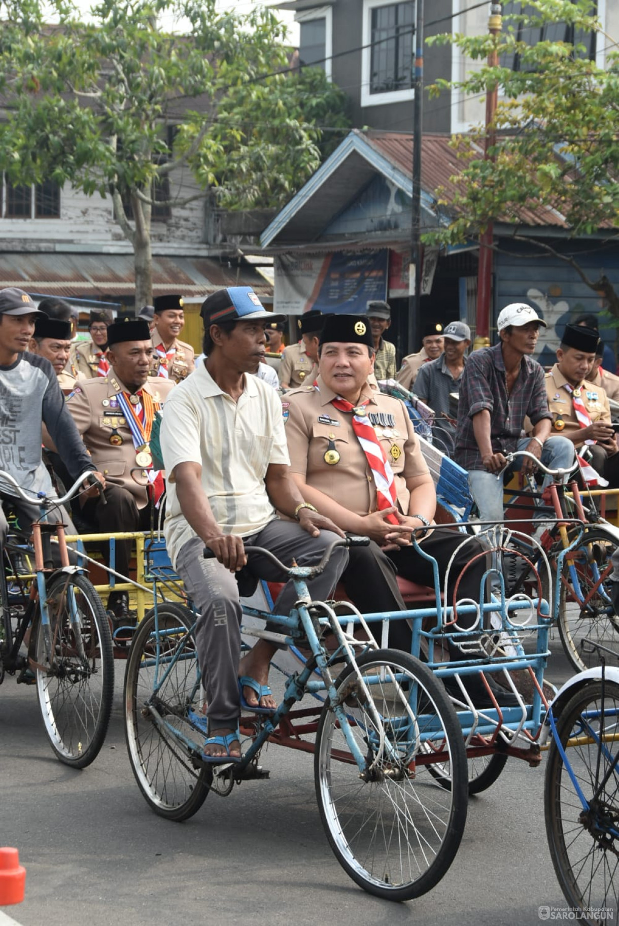 6 September 2023 - Penjabat Bupati Sarolangun Dr. Ir. Bachril Bakri, M.App.Sc Menghadiri Apel Puncak Peringatan Hari Pramuka Ke 62 di Lapangan Alun Alun Kuala Tungkal Kabupaten Tanjung Jabung Barat