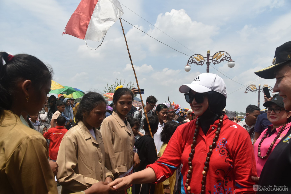 18 Agustus 2024 -&nbsp;Pawai Karnaval Memperingati HUT RI Ke 79, Bertempat di Depan Rumah Dinas Bupati Sarolangun